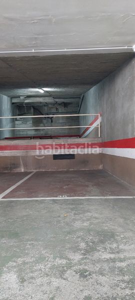 Foto fcefd5a6-83ac-4890-a379-129caeefce93. Aparcament cotxe a carrer de la mare de déu del coll 25 a Barcelona
