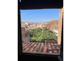 Haus  Calle la creu. Casa pairal con 4 plantas y de 6 habitaciones en belianes