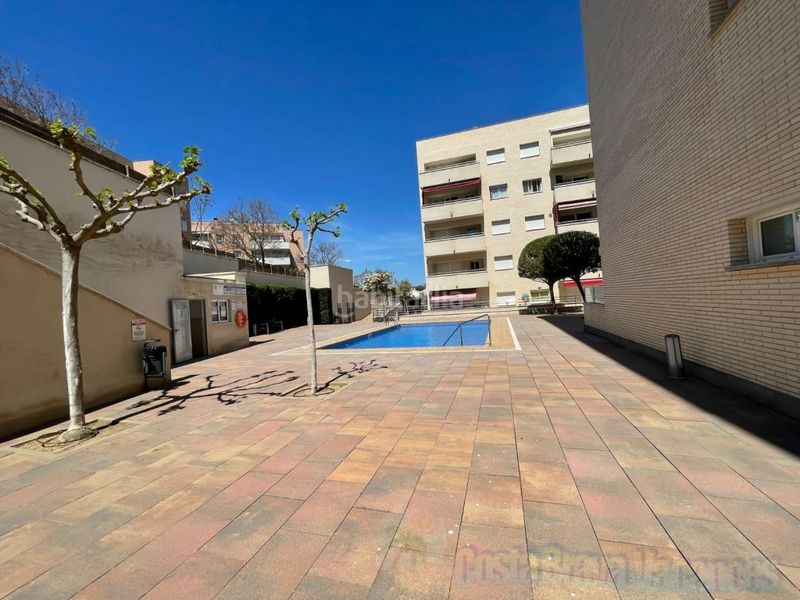 Foto 92d0403c-299b-4827-a5b9-6f8a33391d6d. Piso vivir en el paraíso es posible! descubre este maravilloso apartamento planta baja , 2 habs. en el exclusivo complejo de santa clot en Lloret de Mar