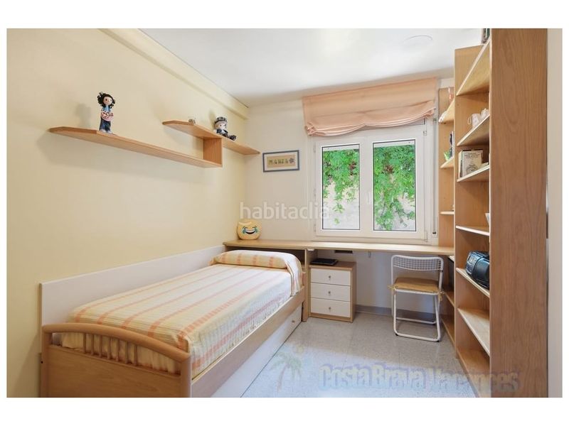 Foto a6448e49-8701-4057-882d-2065e4cd9aa6. Casa a Centre Blanes