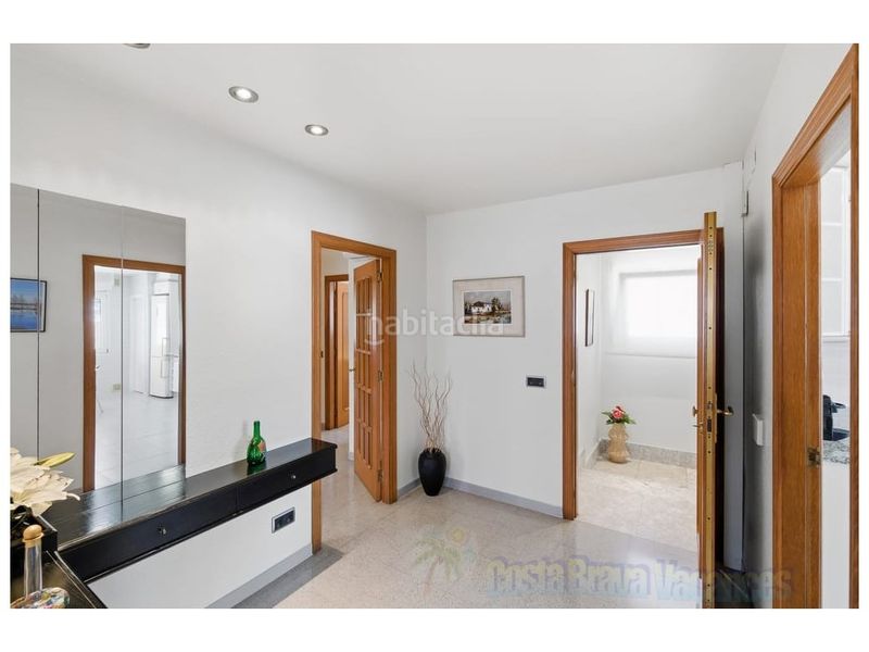 Foto b511583e-733e-44b0-8ab4-88b0963d6cd0. Casa a Centre Blanes