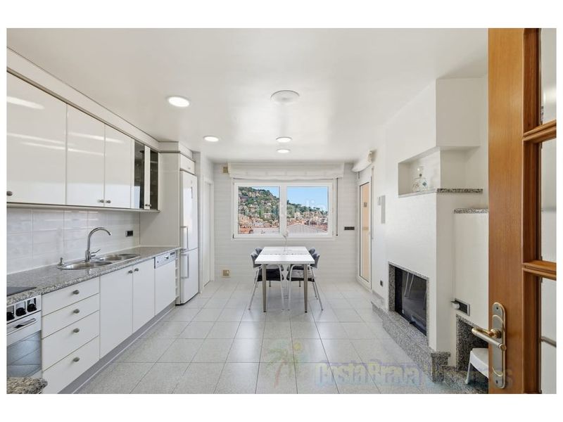 Foto c00f9798-8172-461b-a423-20683b668ef6. Casa a Centre Blanes