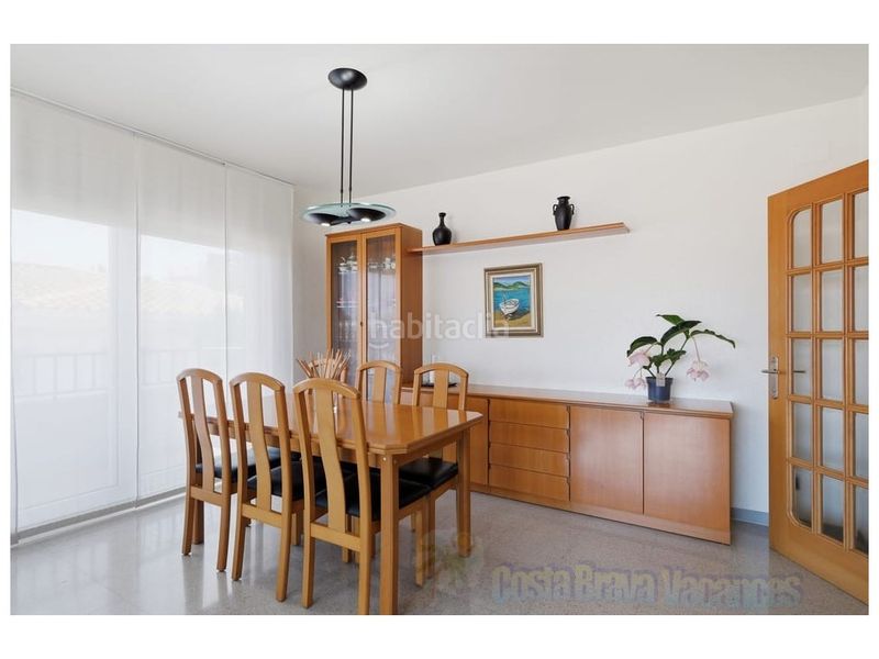Foto f0d27944-f4ec-4a86-b2b3-eb9af45974b4. Casa a Centre Blanes