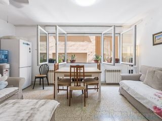 Piso  Calle st antoni. Vive a un paso del mar y disfruta de vistas espectaculares a llo