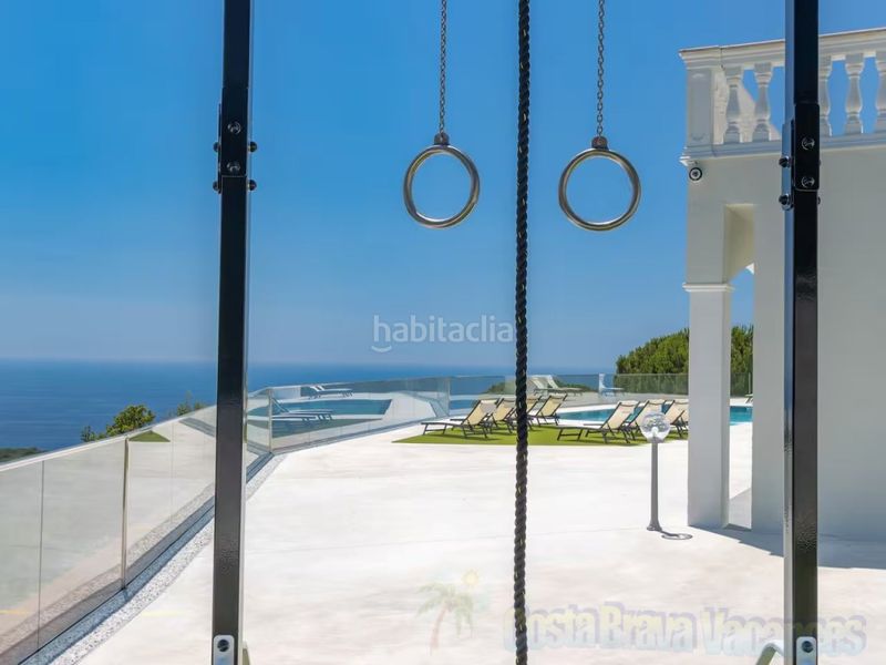 Foto 19a6dd3f-7bcb-49a6-b93d-021485136032. Casa amb aparcament a Roca Grossa Lloret de Mar