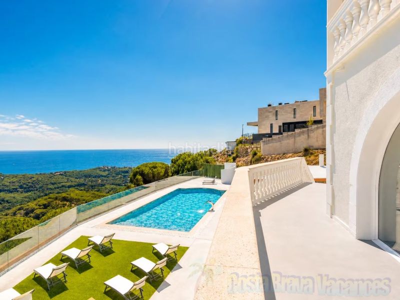 Foto 898f422b-37f5-485c-a969-4c6a806bc765. Casa amb aparcament a Roca Grossa Lloret de Mar