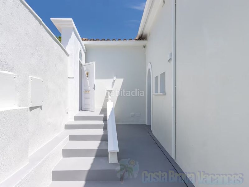 Foto 923fe601-91e2-4b64-b6ee-5ef40690e3e5. Casa amb aparcament a Roca Grossa Lloret de Mar