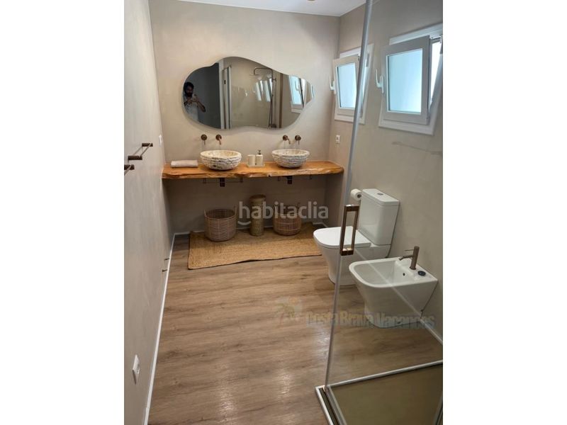 Foto bc7658e7-529d-4aae-a1f7-2c9dcb2dd681. Casa amb aparcament a Roca Grossa Lloret de Mar
