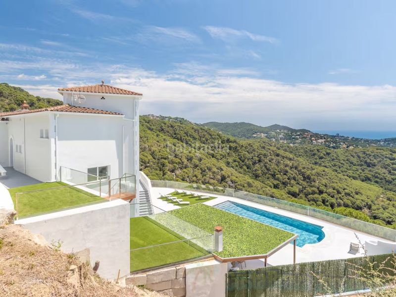 Foto e606582c-13ee-4edf-857d-8957ff638bcd. Casa amb aparcament a Roca Grossa Lloret de Mar