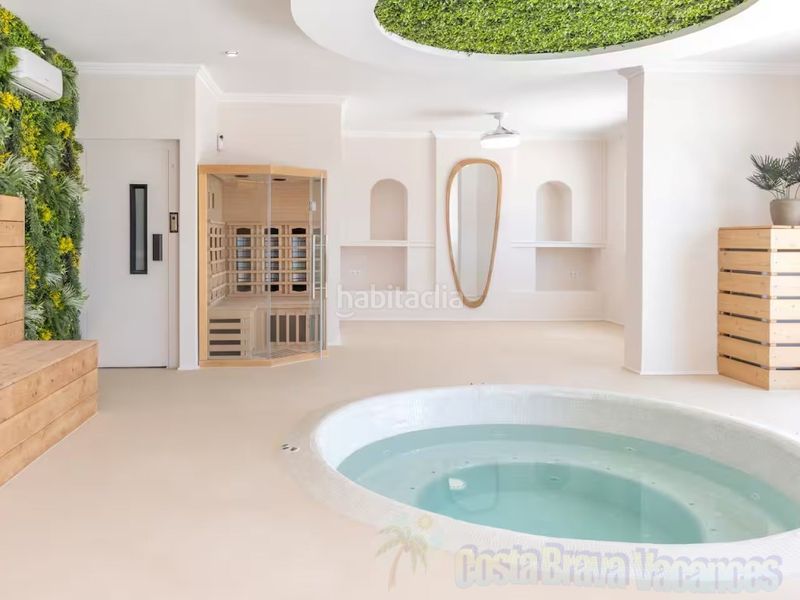 Foto f97ee344-4336-4859-b221-bd33bd6cd85f. Casa amb aparcament a Roca Grossa Lloret de Mar
