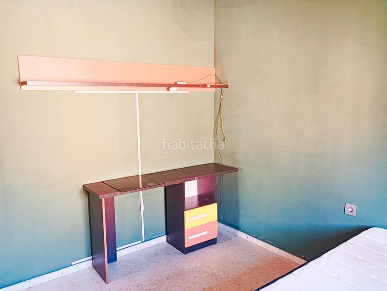 Foto 57cbe818-cb67-448e-b412-486703236707. Semi detached house in calle fernando martín 2 in Guillena