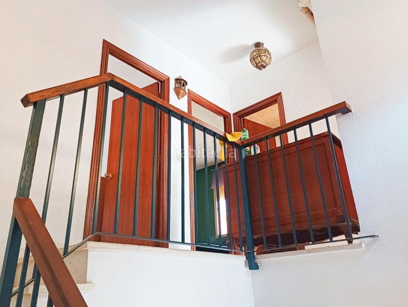 Foto 60719279-47f5-4e43-a5bb-4d89fbd16d54. Semi detached house in calle fernando martín 2 in Guillena