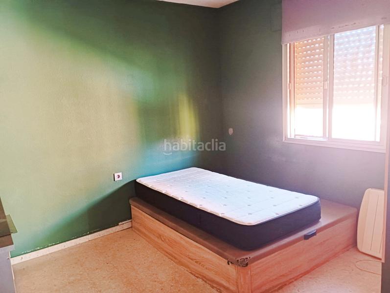 Foto 91e87c14-b655-463a-b3cd-e56cdc579fd5. Semi detached house in calle fernando martín 2 in Guillena