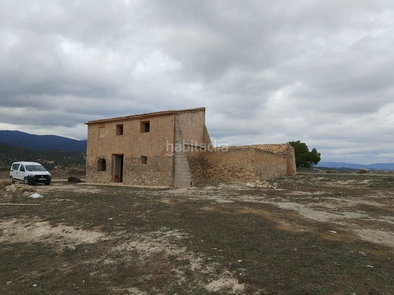 Foto a2d4d892-64ef-4049-a9af-0baeb0f1e4e7. Casale con parcheggio in Tibi