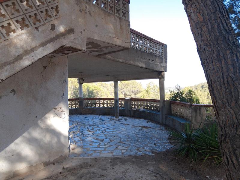 Foto 74f86738-d4f4-4fe1-b2b2-f8849dd46063. Finca rústica venta de casa rustica en paraje natural en Onil