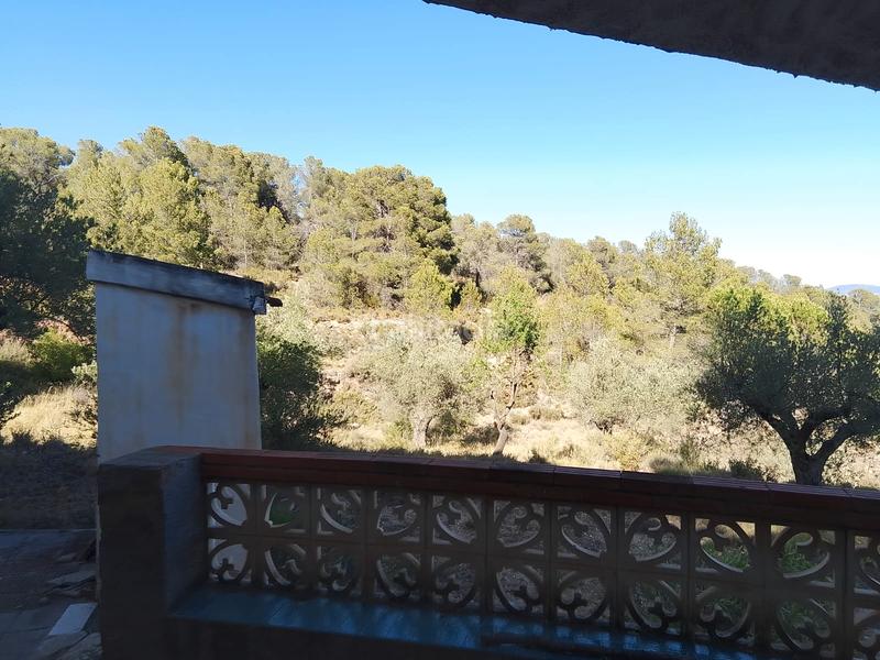 Foto ed2abb0b-7b73-4052-a76c-4d3e54ec9b61. Finca rústica venta de casa rustica en paraje natural en Onil