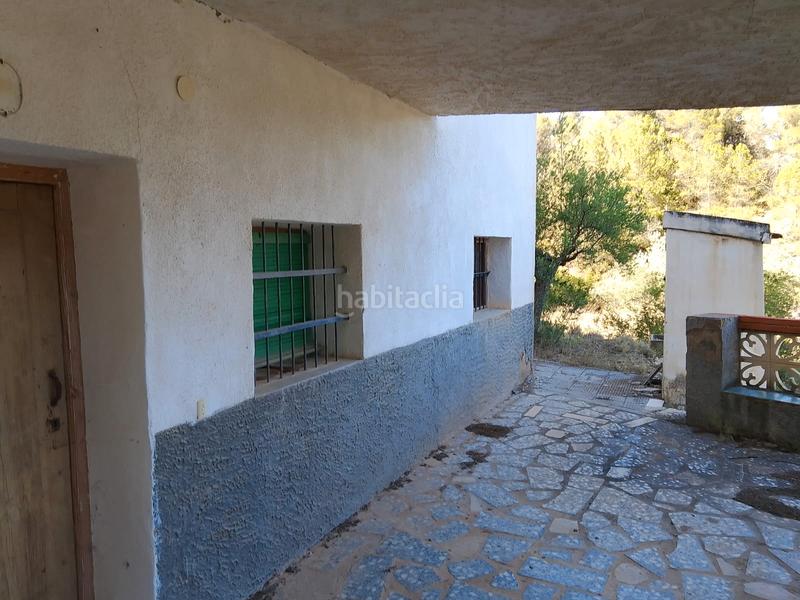 Foto f287077f-38b9-4936-b526-53af3bbd68b0. Finca rústica venta de casa rustica en paraje natural en Onil