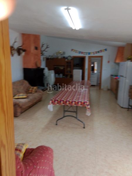 Foto 0780e6ff-e41e-4e79-a995-6df0cf27f4aa. Xalet amb xemeneia aparcament a Tibi
