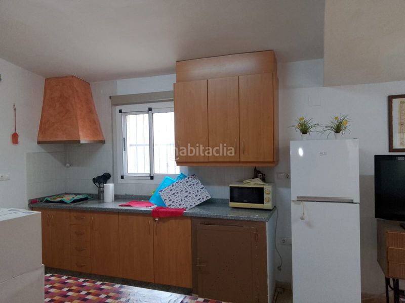 Foto 3da341e9-b7ca-4b76-8170-dd895943dbca. Xalet amb xemeneia aparcament a Tibi