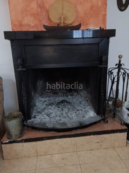 Foto a19b0972-c476-416a-9aca-a1b5f56244ce. Xalet amb xemeneia aparcament a Tibi