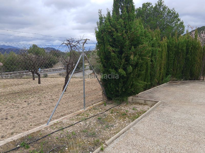 Foto aa85a3df-66f0-465e-b082-213ad10c91d6. Xalet amb xemeneia aparcament a Tibi