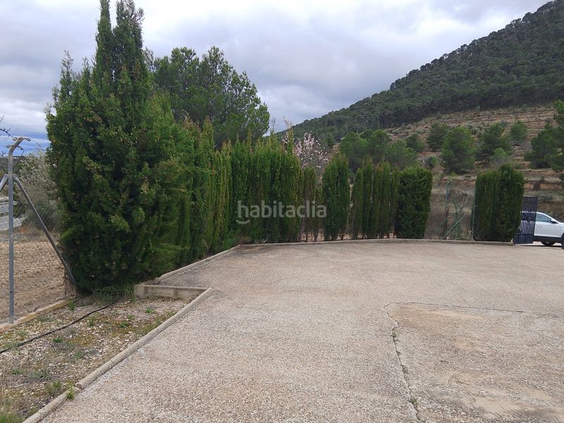 Foto ad7b0241-9087-4019-8bec-c11a8f6b9bd5. Xalet amb xemeneia aparcament a Tibi