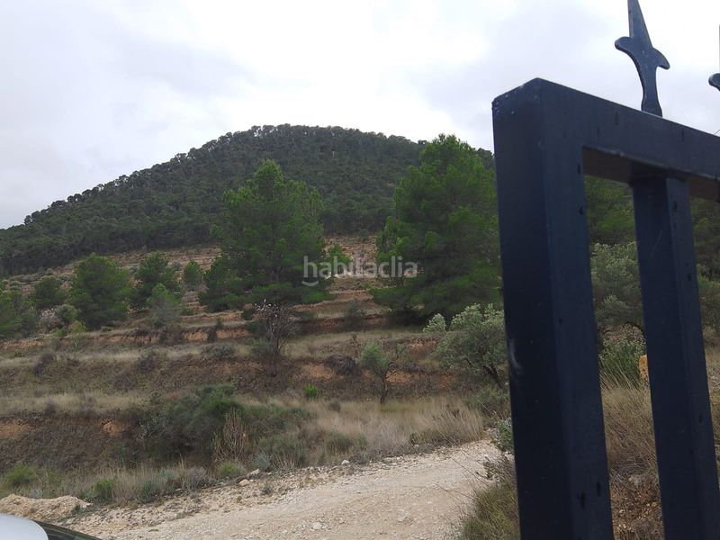 Foto f527cbae-377c-473f-8550-44bda4a23c00. Xalet amb xemeneia aparcament a Tibi