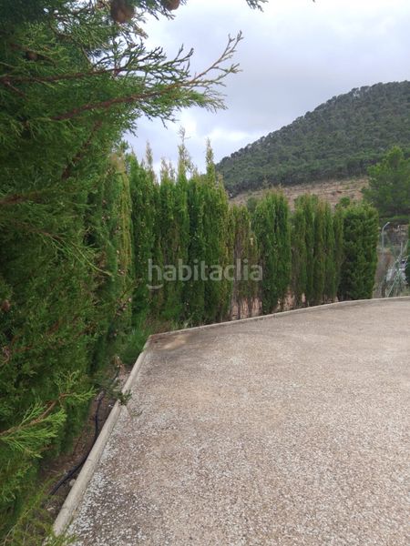Foto fc165009-82ce-43ca-bed9-720472e01fc1. Xalet amb xemeneia aparcament a Tibi