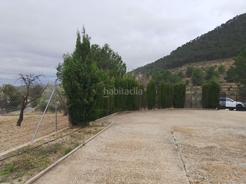 Foto ff8d537b-00a6-4eb3-84a7-df37492468cb. Xalet amb xemeneia aparcament a Tibi