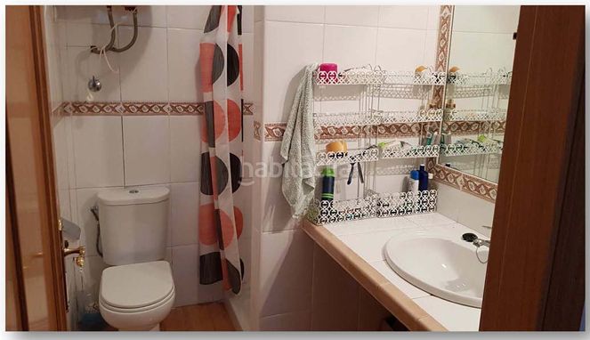 Foto a014eff4-1ecf-4150-bac7-366f8e9331ab. Xalet amb xemeneia aparcament piscina a Onil