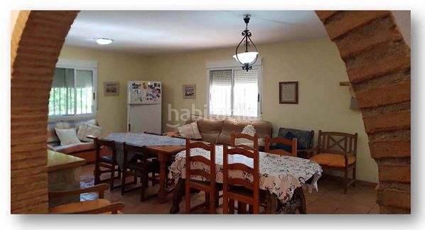 Foto faab986e-b9ac-4f68-b8df-33ec66f039d5. Xalet amb xemeneia aparcament piscina a Onil