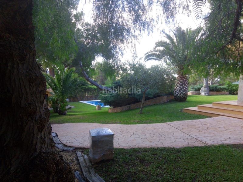 Foto 1c992cf2-1735-414c-a66c-0e4e77f9d1c1. Xalet amb xemeneia aparcament piscina a Tibi