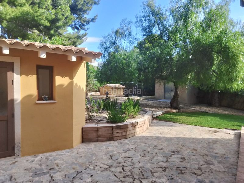 Foto 684dd69d-7307-4473-a293-4a7d4a13a10d. Xalet amb xemeneia aparcament piscina a Tibi