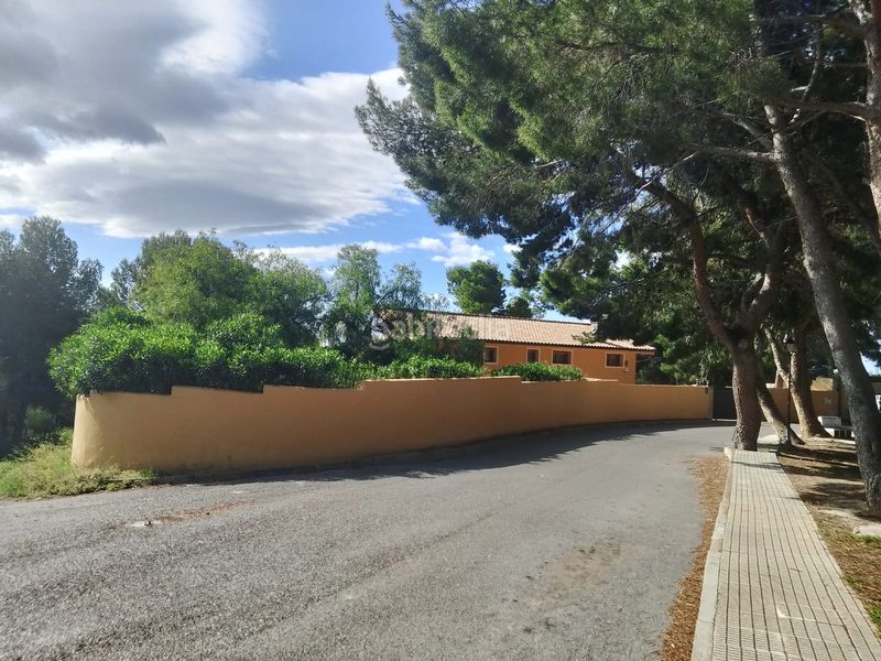 Foto b7d95350-4615-4505-8fb8-2c56a3088ae2. Xalet amb xemeneia aparcament piscina a Tibi