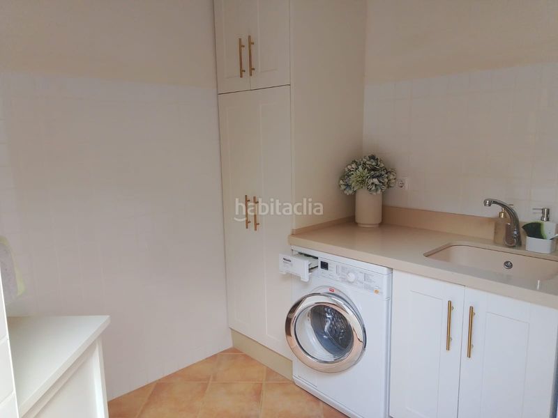 Foto d4aad5c9-895d-4441-af01-2179d24c1bed. Xalet amb xemeneia aparcament piscina a Tibi