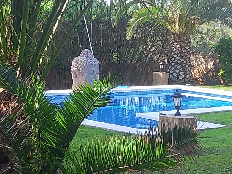 Foto d962908f-a90e-4793-83b1-d27176704512. Xalet amb xemeneia aparcament piscina a Tibi