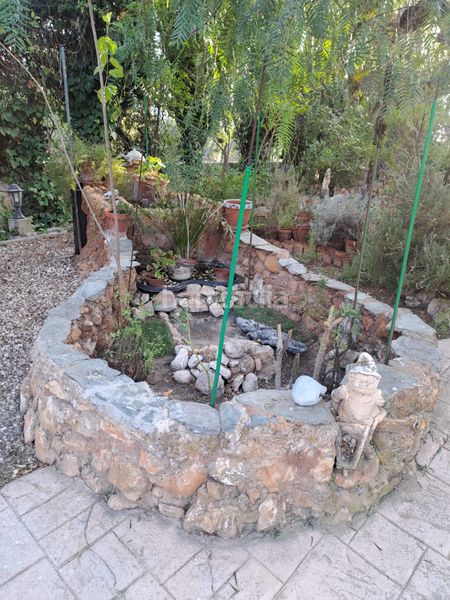 Foto a32a3546-41e3-458a-96a1-7238534779b1. Xalet amb xemeneia aparcament piscina a Castalla