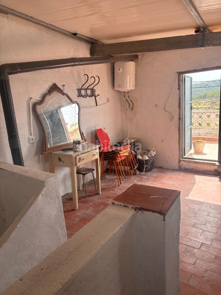 Foto fa866851-3006-43f9-822d-8623e011d8b8. Masía vivenda luminosa a tres calles con parking privado en Tibi
