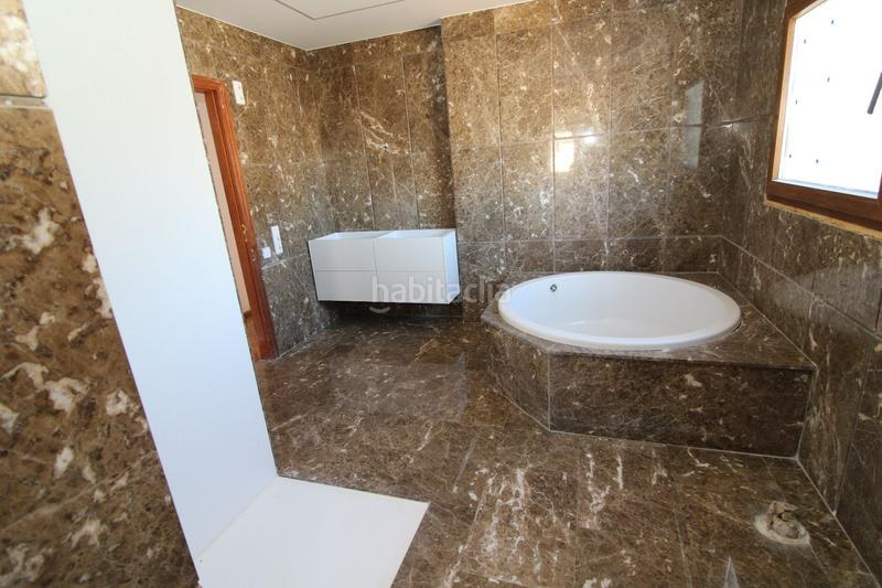 Foto 5988d562-8cbc-49a4-a94a-5c817aded211. Casa chalet muy espacioso con varias opciones en Torre en Conill-Cumbres de San Antonio Bétera