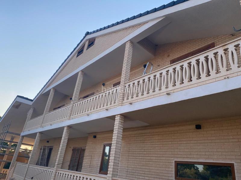 Foto 74be4610-5311-410c-8259-6bba0041660d. Casa chalet muy espacioso con varias opciones en Torre en Conill-Cumbres de San Antonio Bétera