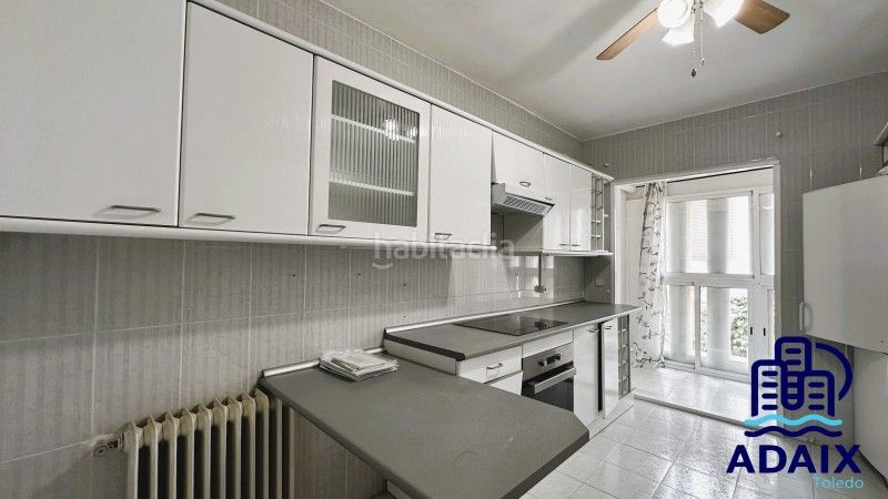 Foto 436a4684-def9-4fa1-aebb-6ff8445ffdbe. Casa in calle padilla 9 in Bargas