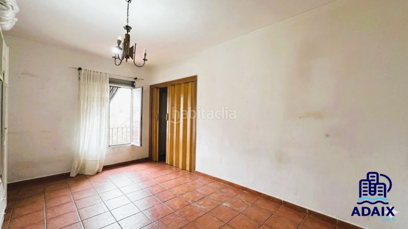 Foto 1f0809e5-8c38-44a6-b55f-2110e0e44d45. Casa amb aparcament a Navahermosa