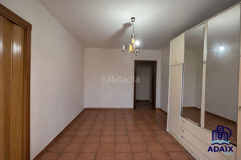 Foto 820fa09c-6bd9-4a26-8d3d-64381d744cbb. Casa amb aparcament a Navahermosa