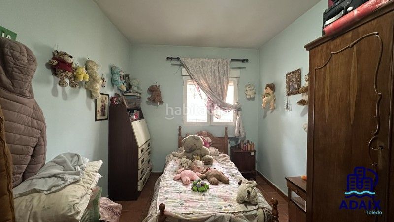 Foto 87bc04c5-e8e4-4e09-afbf-dd3b0dce80bd. Casa amb aparcament a Navahermosa