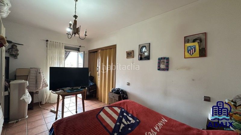 Foto 98614866-94f9-4844-b8fc-5bb0940e356f. Casa amb aparcament a Navahermosa