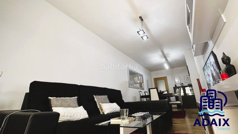 Foto aac32f65-dd08-473b-a45f-778caf7b5523. Pis amb calefacció aparcament a Recas