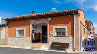 Casa  Calle nueva 43. Casa en venta en  cebolla, toledo