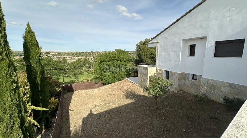 Foto ba5ce314-1552-4c83-bd58-b4dbae77f0d3. Miete haus mit heizung parking pool in Argés