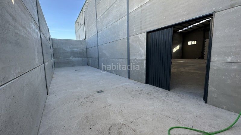 Foto 89b6f2f6-f789-421c-8014-75ae006db34c. Location bâtiment à usage industriel dans calle comercio 5 dans Fuensalida