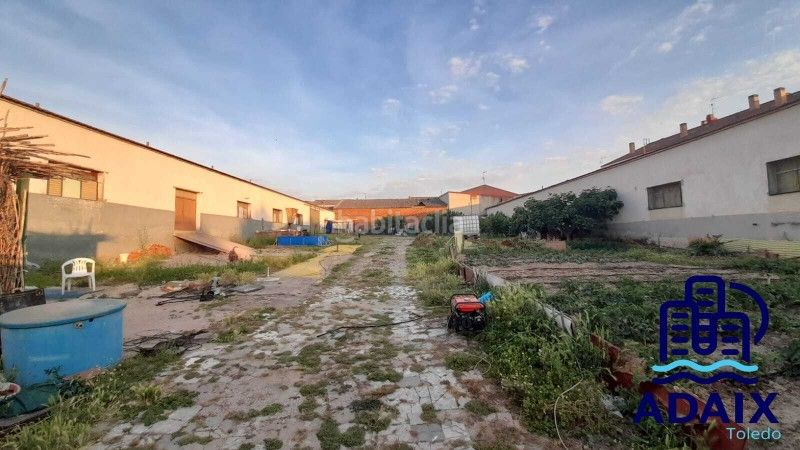 Foto da7857cd-82e8-43b3-8bc8-769296275bce. Nau industrial a calle tapiado 4 a Gerindote